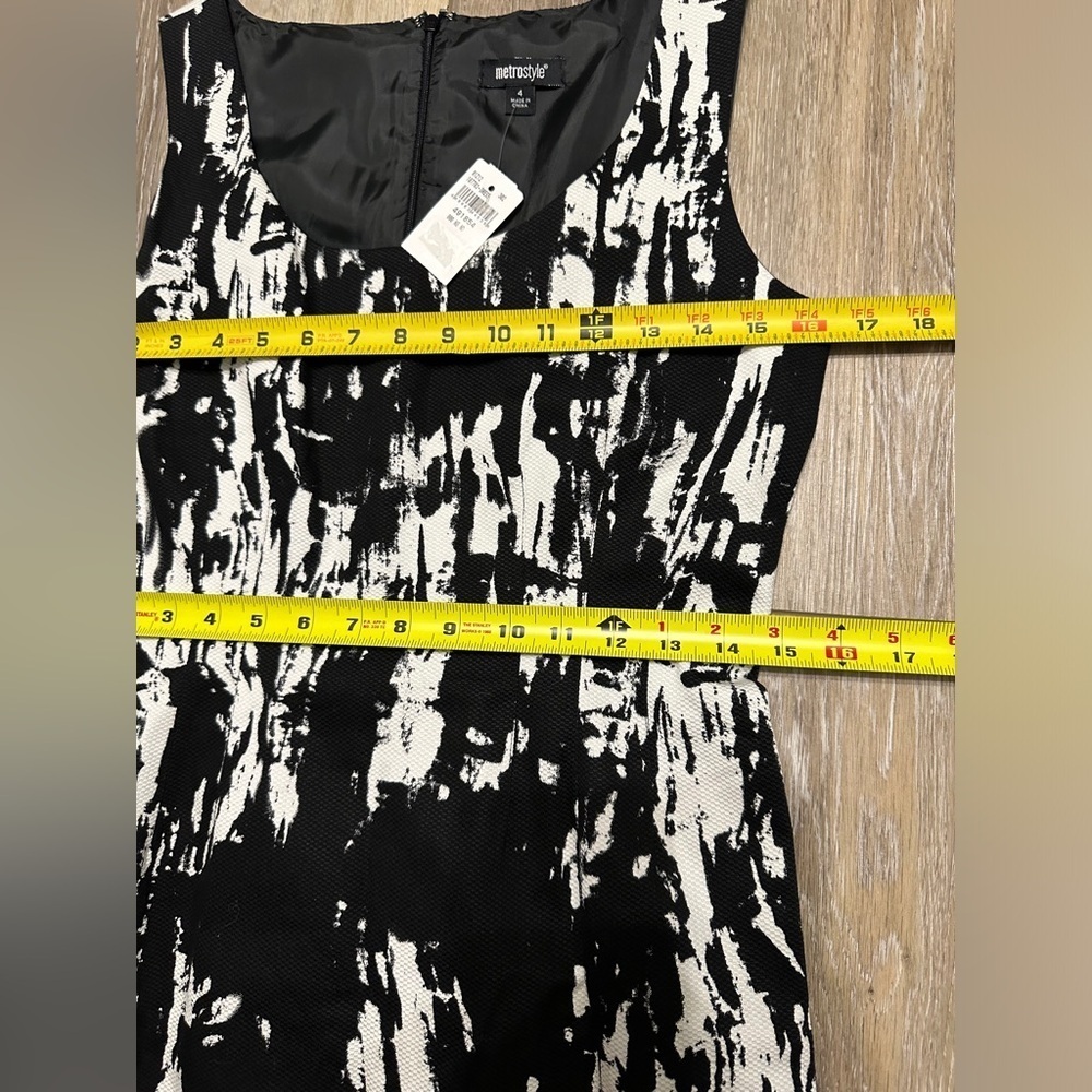 🛍️NWT. metro style black and white dress Size 4 - Picture 2 of 11